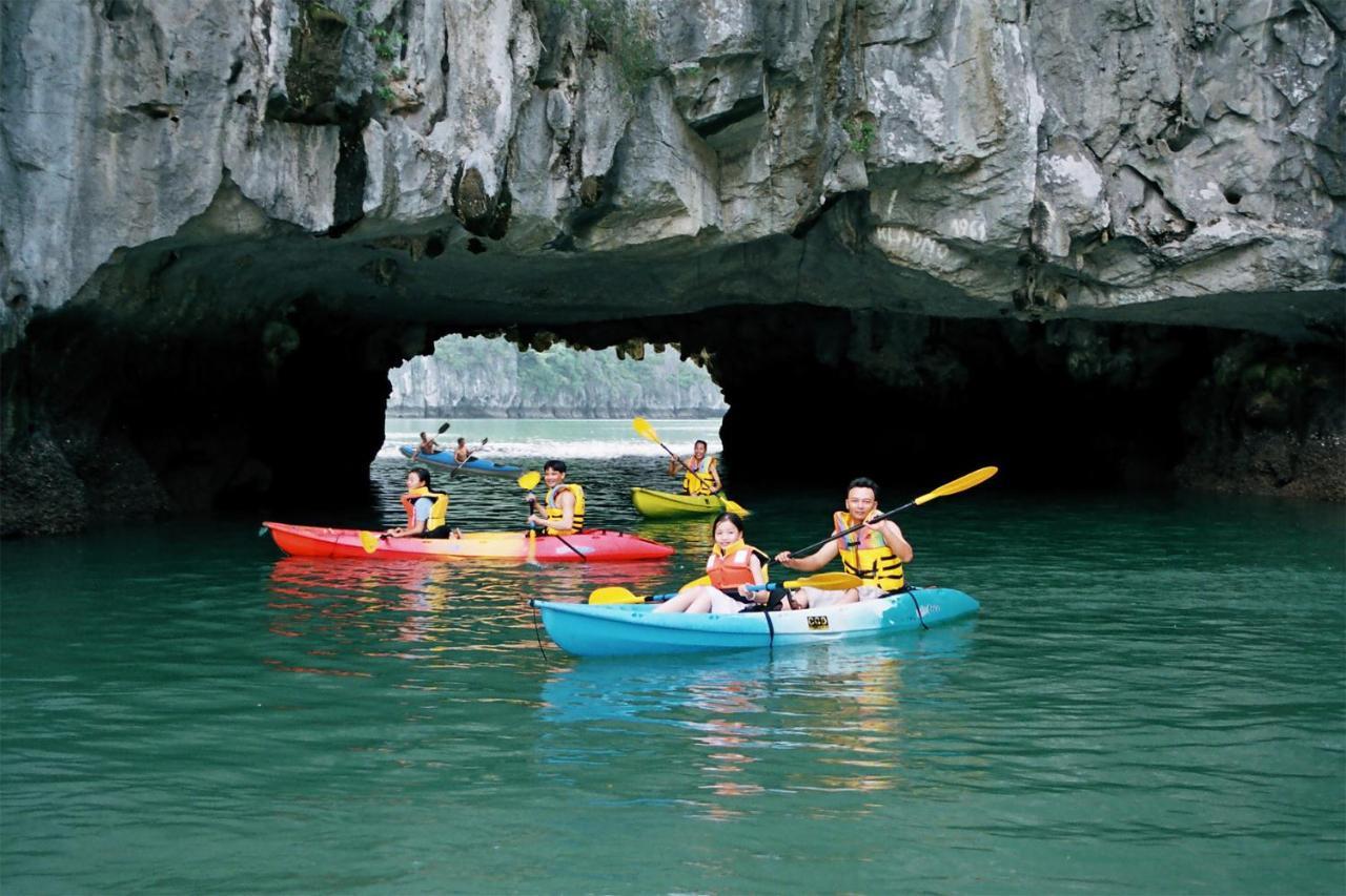 Zo Brother Ha Long Hostel Buitenkant foto