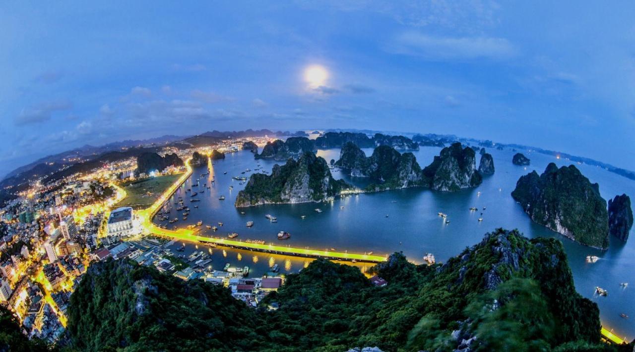 Zo Brother Ha Long Hostel Buitenkant foto