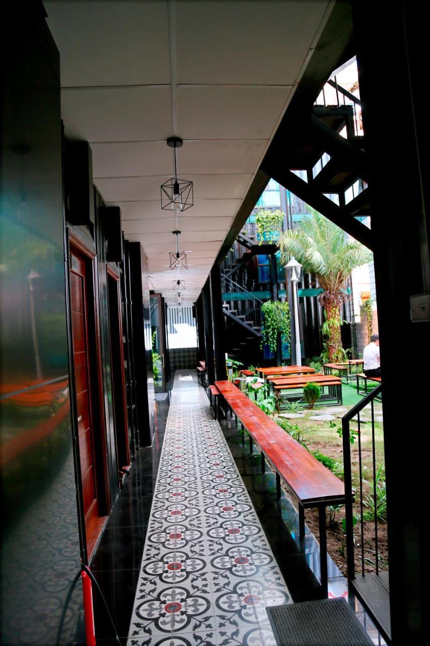 Zo Brother Ha Long Hostel Buitenkant foto