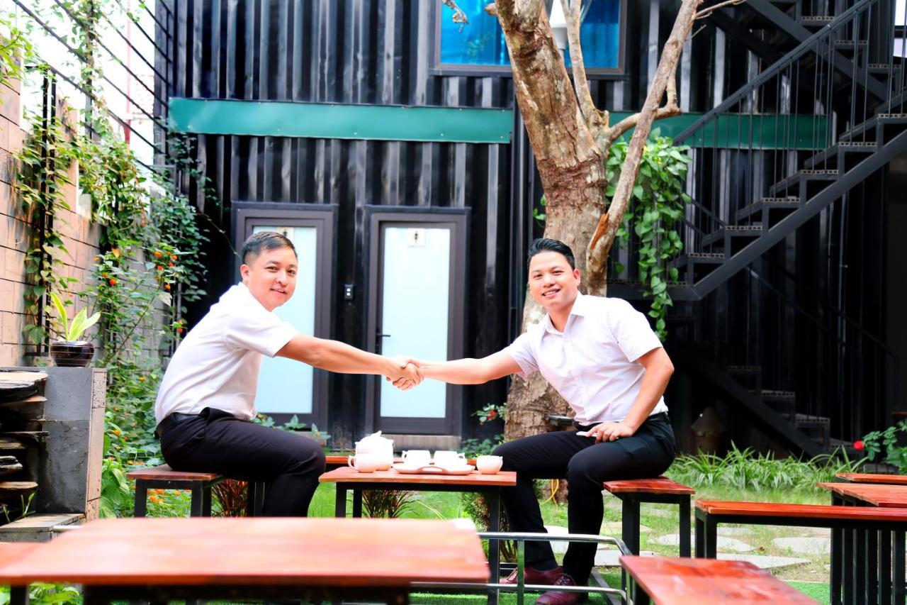 Zo Brother Ha Long Hostel Buitenkant foto